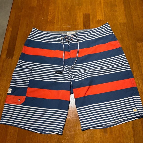Quiksilver Waterman Striped Stretch Boardshorts Blue Red White 36 21” Outseam - Picture 1 of 9